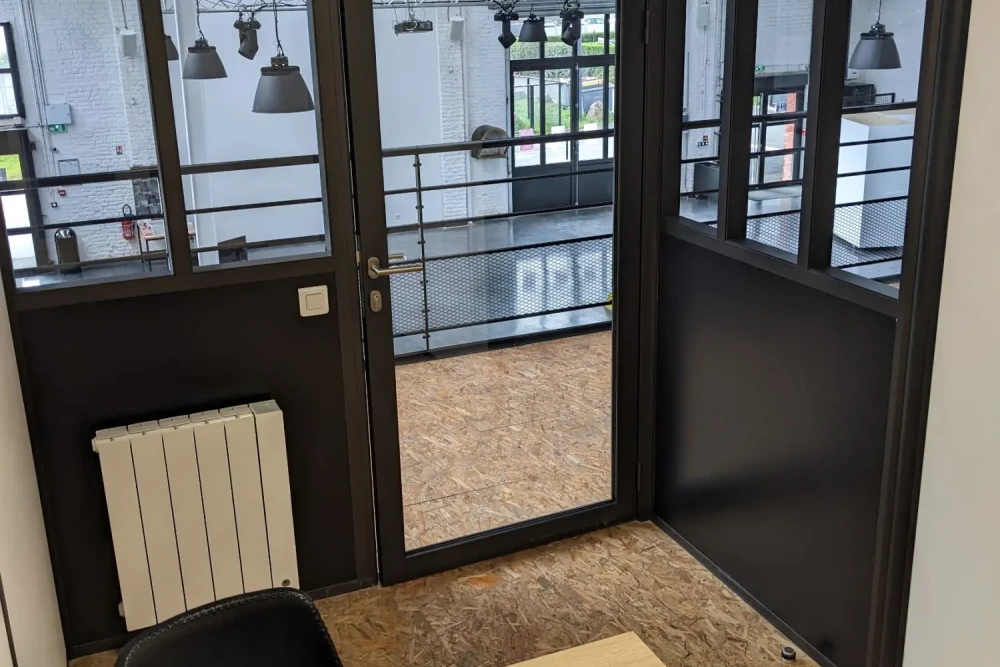 Bureau privé - 62220 - 1 poste - 220€