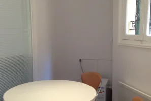Espace indépendant - 75009 - 10 postes - 3900€