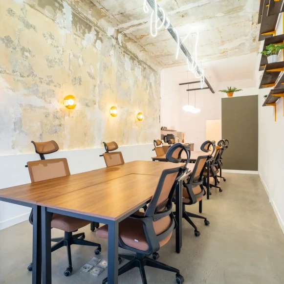 Open Space  8 postes Location bureau Rue Berlioz Marseille 13006 - photo 2