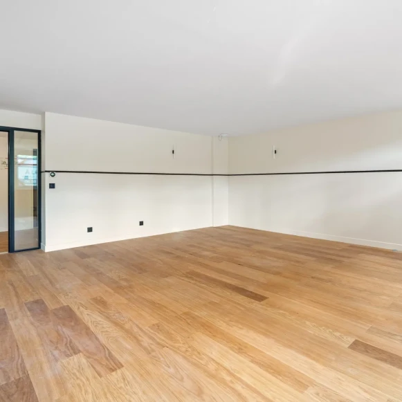 Espace indépendant 325 m² 36 postes Location bureau Cours Albert 1er Paris 75008 - photo 8