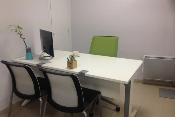 Bureau privé - 17400 - 1 poste - 200€