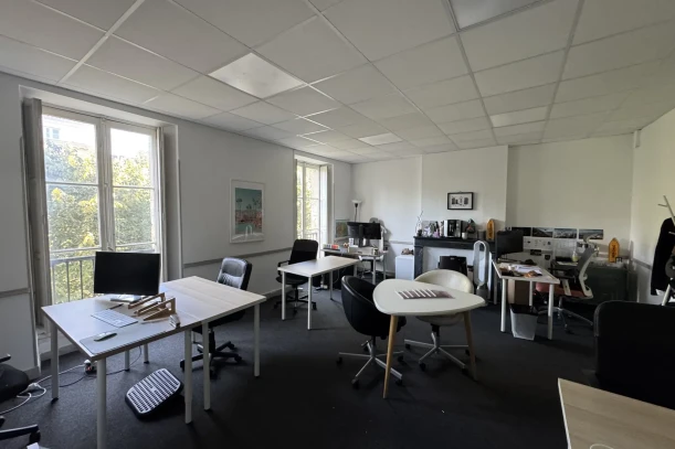 Bureau privé - 33000 - 6 postes - 950€