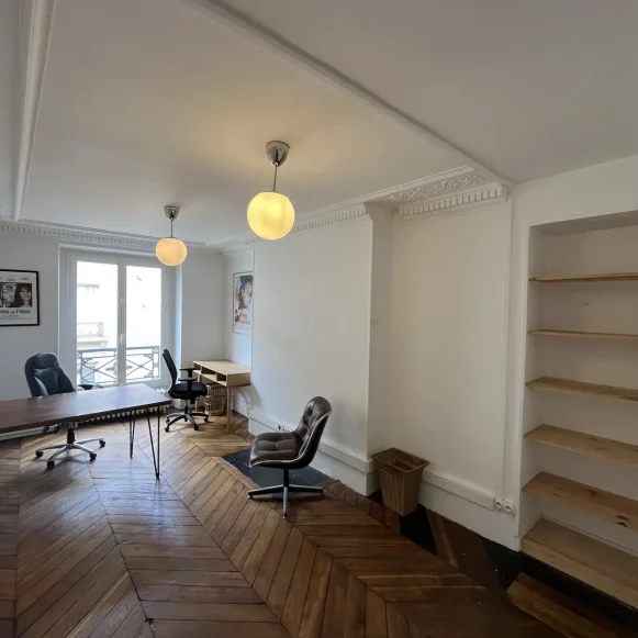 Bureau privé 93 m² 8 postes Location bureau Place Boieldieu Paris 75002 - photo 1