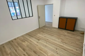 Bureau privé - 93250 - 5 postes - 720€