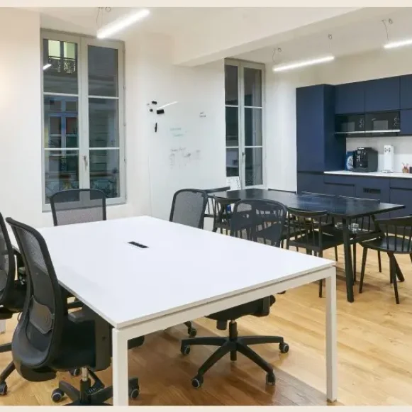 Espace indépendant 183 m² 24 postes Coworking Rue de la Victoire Paris 75009 - photo 2