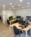 Bureau privé - 75010 - 9 postes - 2000€