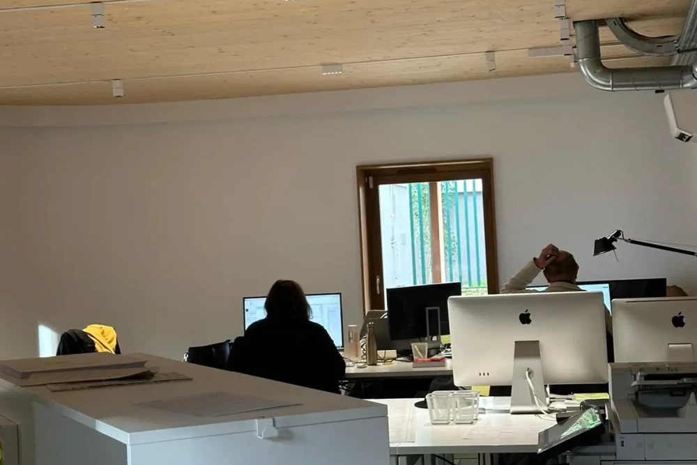 Open Space - 75013 - 5 postes - 450€