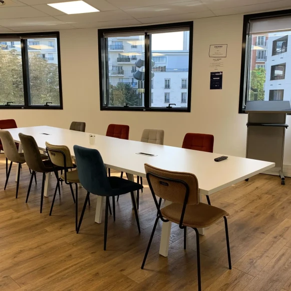 Bureau privé 40 m² 6 postes Coworking Avenue Georges Pompidou Levallois-Perret 92300 - photo 2