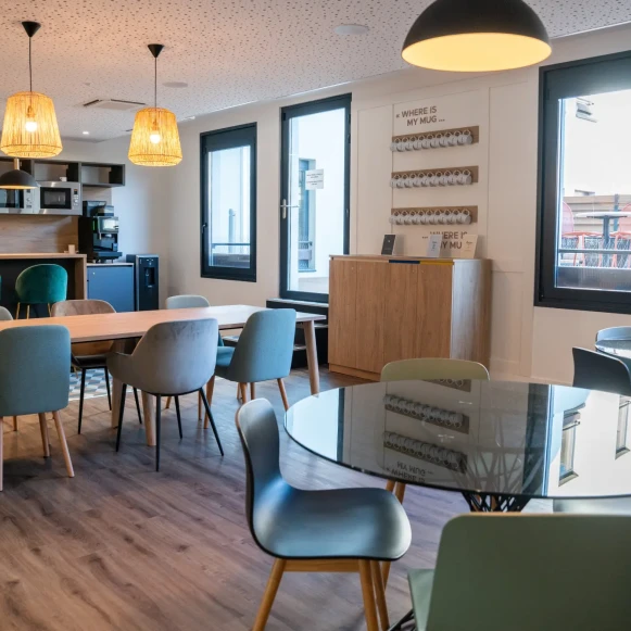 Bureau privé 4 m² 1 poste Location bureau Rue Saint-Jean Nancy 54000 - photo 5