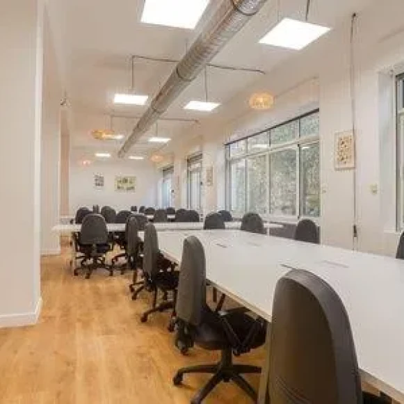 Bureau privé 220 m² 40 postes Location bureau Rue du Faubourg Saint-Denis Paris 75010 - photo 10