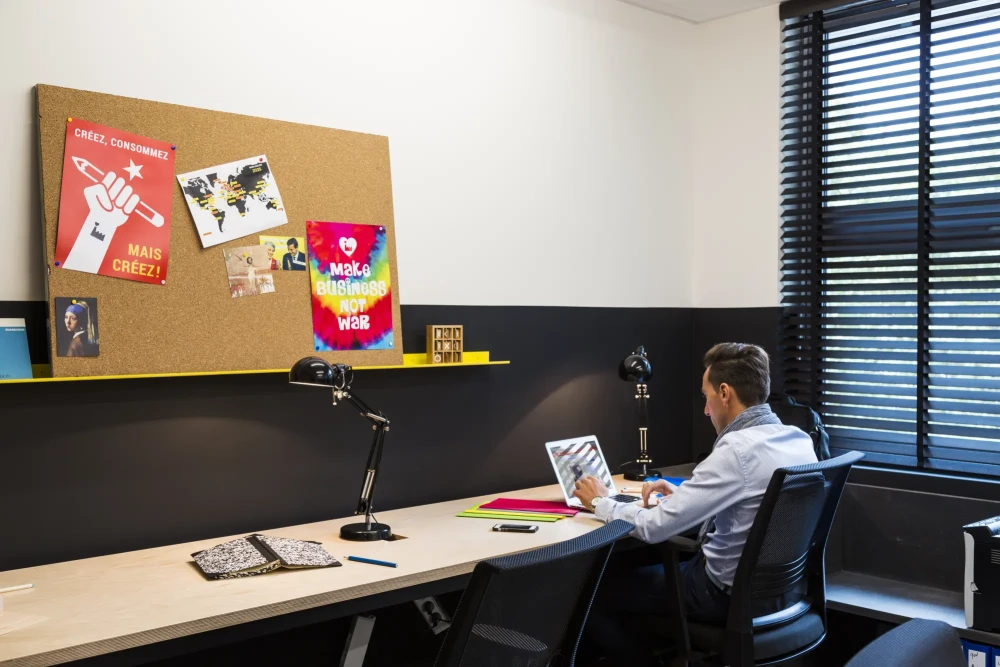 Bureau privé - 69003 - 2 postes - 1100€