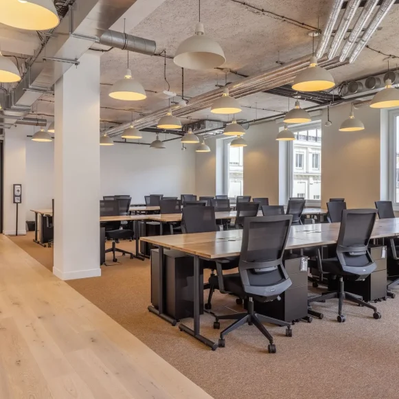 Bureau privé 14 m² 4 postes Location bureau Rue de Madrid Paris 75008 - photo 4