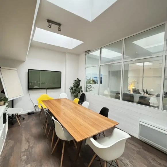 Bureau privé 18 m² 5 postes Location bureau Rue Claude Pouillet Paris 75017 - photo 2