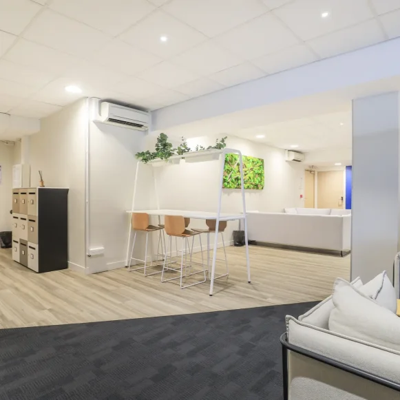 Bureau privé 17 m² 3 postes Coworking Place Rihour Lille 59000 - photo 8