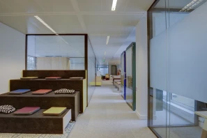 Bureau privé - 69003 - 8 postes - 3520€