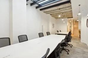 Espace indépendant - 75018 - 30 postes - 9500€