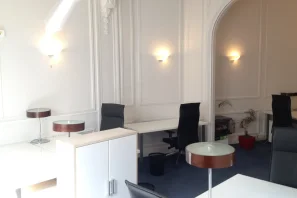 Espace indépendant - 75009 - 10 postes - 3900€
