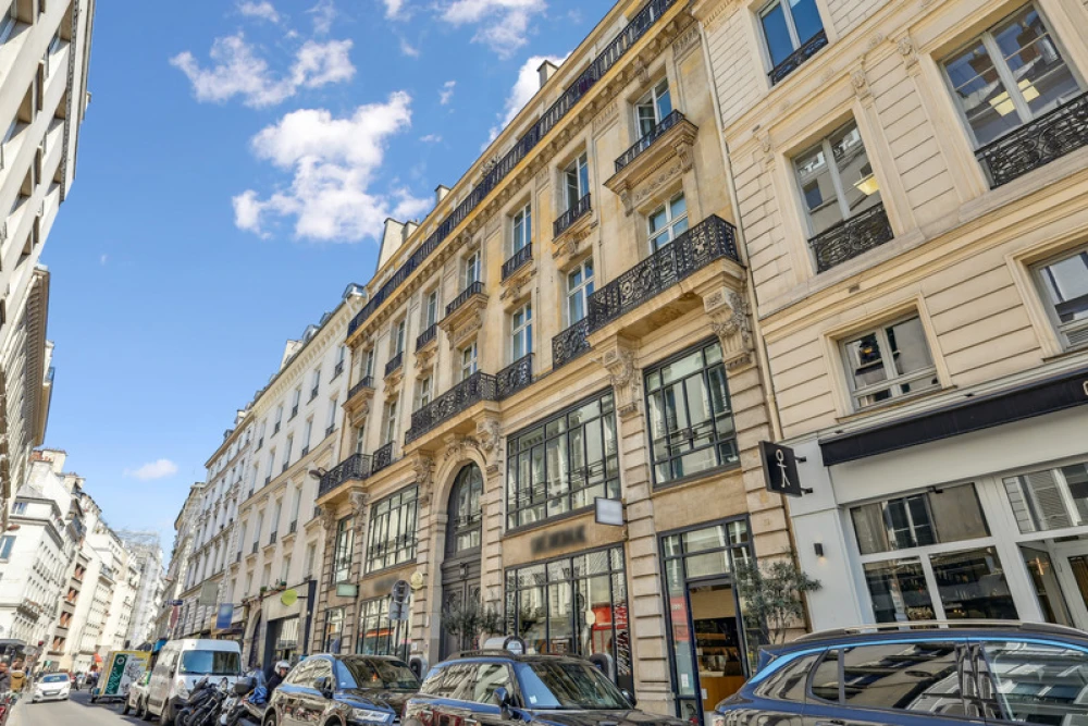 Espace indépendant - 75010 - 20 postes - 15500€
