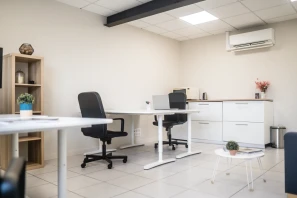 Bureau privé - 44980 - 4 postes - 950€