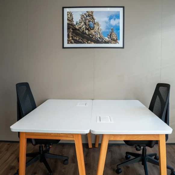 Bureau privé 4 m² 1 poste Location bureau Rue Saint-Jean Nancy 54000 - photo 1