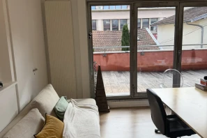 Bureau privé - 69009 - 2 postes - 400€