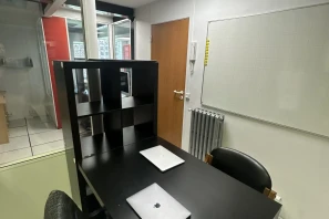 Bureau privé - 92110 - 3 postes - 700€