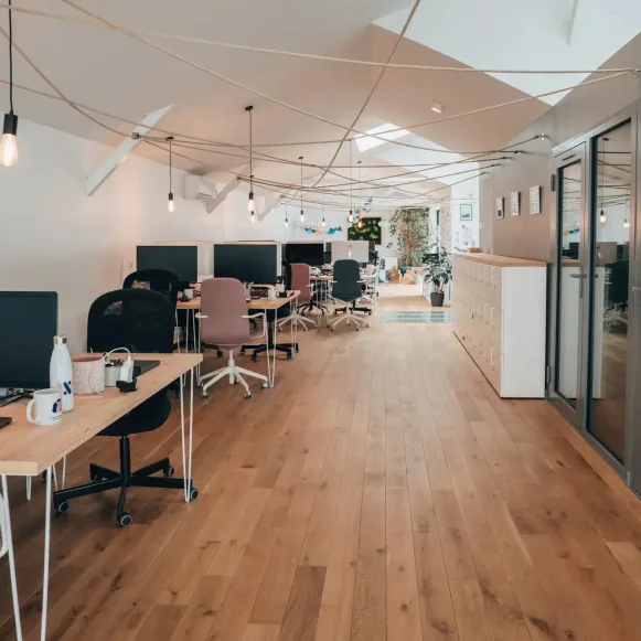 Open Space  16 postes Coworking Rue des Cordeliers Bordeaux 33000 - photo 1