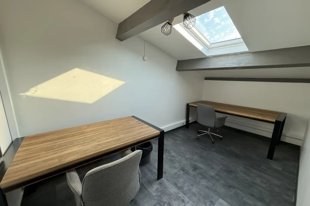 Bureau privé - 34430 - 3 postes - 300€