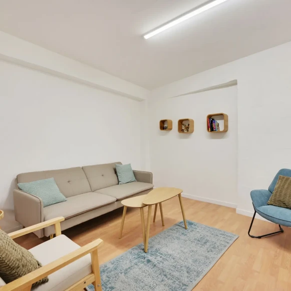 Bureau privé 14 m² 3 postes Location bureau Avenue du Général Michel Bizot Paris 75012 - photo 7