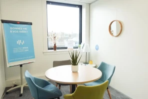 Open Space - 59800 - 5 postes - 240€