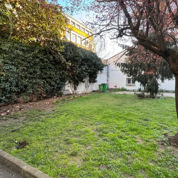 Espace indépendant 55 m² 6 postes Location bureau Rue du Faubourg Saint-Antoine Paris 75012 - photo 2