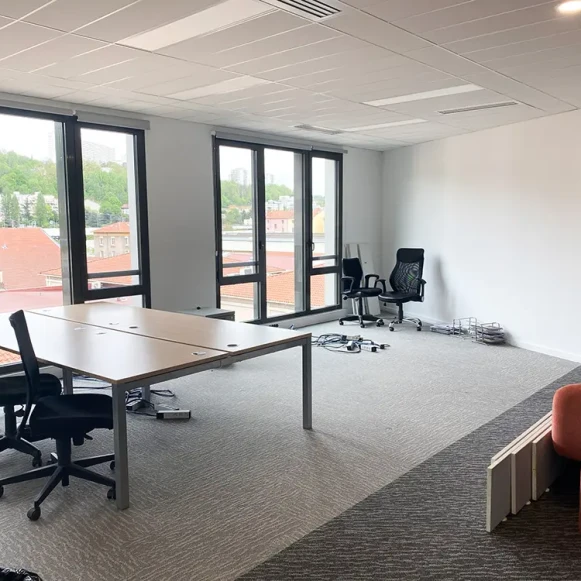 Bureau privé 10 m² 2 postes Coworking Rue Laure Diebold Lyon 69009 - photo 7