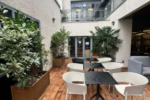 Espace indépendant - 75010 - 44 postes - 28000€