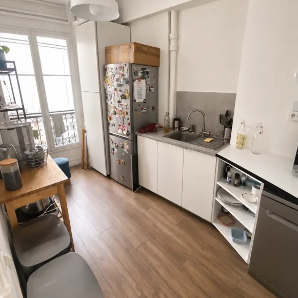 Bureau privé 12 m² 2 postes Location bureau Rue du Temple Paris 75003 - photo 5