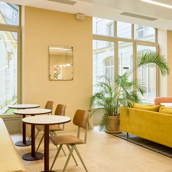 Espace indépendant 260 m² 54 postes Coworking Rue du Général Foy Paris 75008 - photo 9