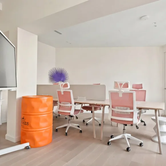 Bureau privé 30 m² 6 postes Location bureau Avenue Franklin Delano Roosevelt Paris 75008 - photo 8