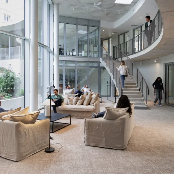 Bureau privé 70 m² 27 postes Coworking Boulevard Godard Bordeaux 33300 - photo 3