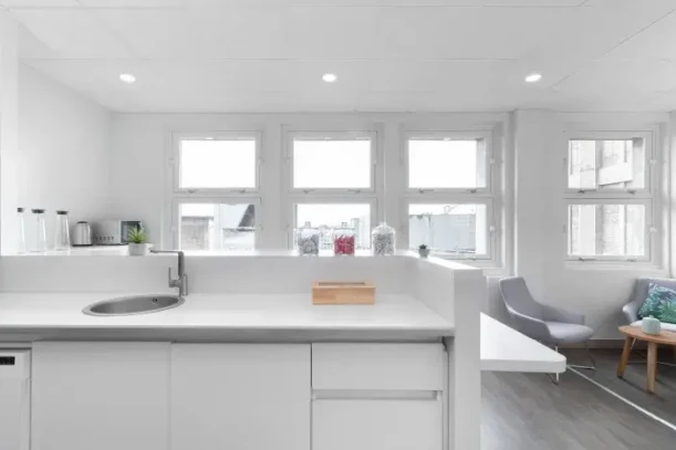 Bureau privé - 80000 - 10 postes - 3367€