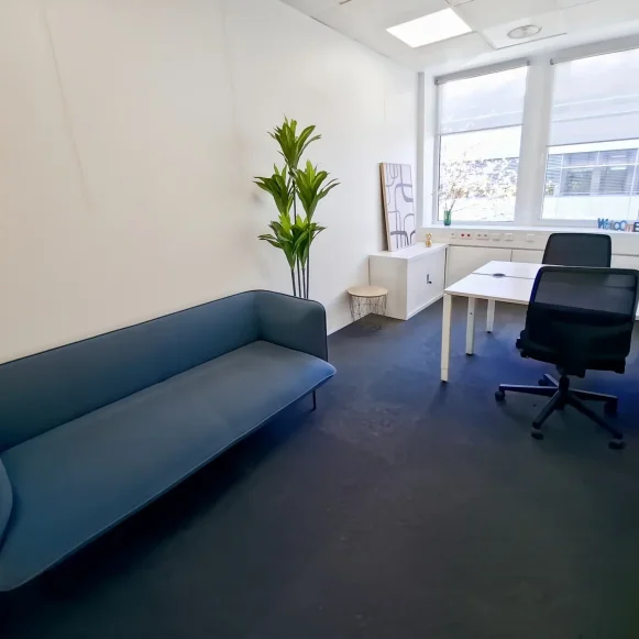 Bureau privé 12 m² 3 postes Location bureau Avenue de l'Europe Schiltigheim 67300 - photo 1