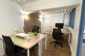 Bureau privé - 69002 - 4 postes - 1200€