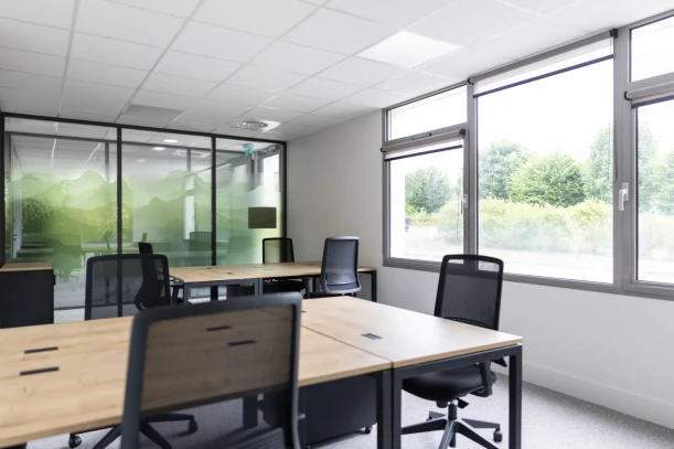 Bureau privé - 74650 - 3 postes - 1350€