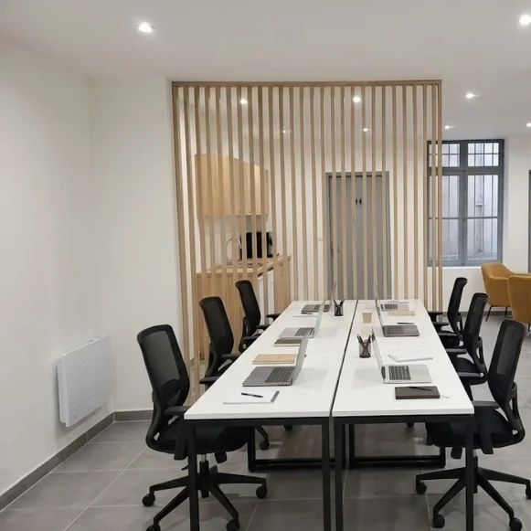 Open Space  8 postes Coworking Rue de Paris Valenciennes 59300 - photo 2