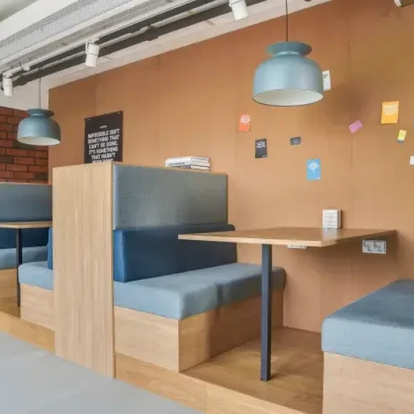 Bureau privé 4 m² 1 poste Location bureau Allée des Parcs Saint-Priest 69800 - photo 5