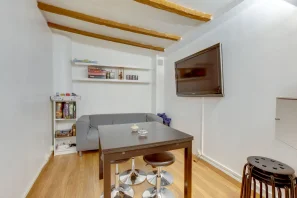 Espace indépendant - 75002 - 12 postes - 4000€