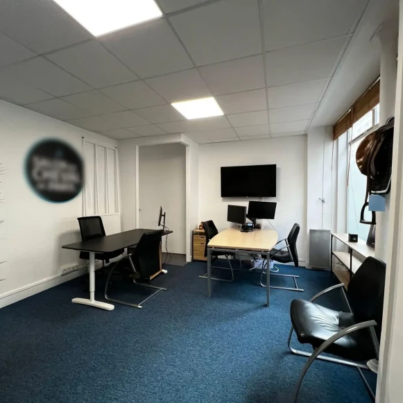 Open Space  4 postes Location bureau Rue du Couëdic Paris 75014 - photo 4