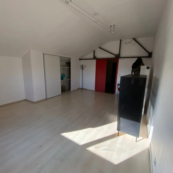 Bureau privé 30 m² 3 postes Coworking Avenue de Saint-Antoine Marseille 13015 - photo 3