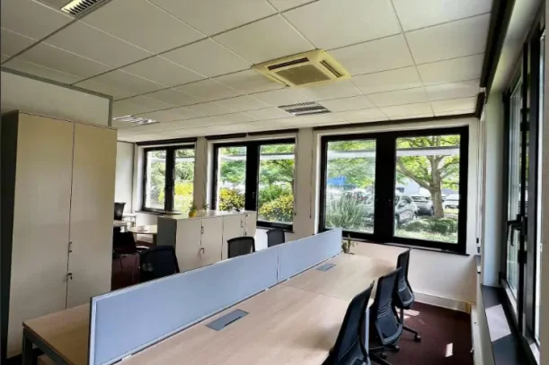 Bureau privé - 67960 - 6 postes - 1412€
