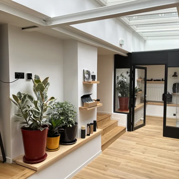 Bureau privé 75 m² 12 postes Coworking Rue de La Jonquière Paris 75017 - photo 3