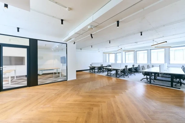 Bureau privé - 75008 - 24 postes - 17300€