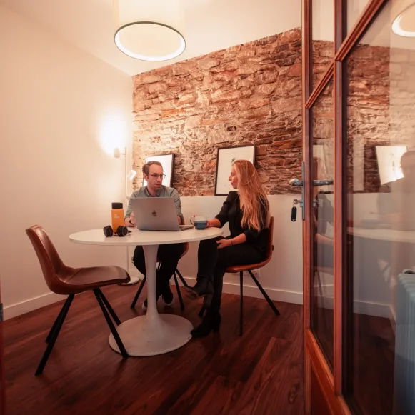 Bureau privé 15 m² 3 postes Coworking Rue la Tour d'Auvergne Nantes 44200 - photo 1